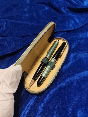 Pelikan 400 Fountain Pen and Pelikan 450 Mechanical Pencil Set used, vintage 1950s