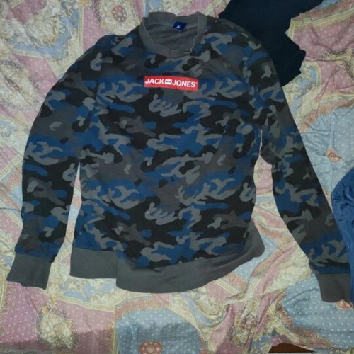 Jack and Jones sweater like new, size L, blue