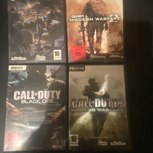 Call of Duty PC games like new, pack of 4
