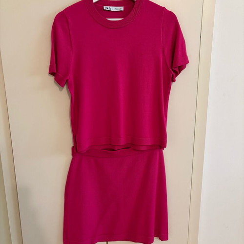 Zara skirt and blouse set fuchsia color like new