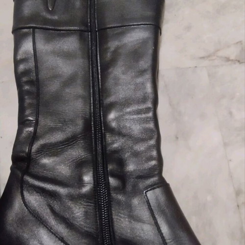 Boxer leather boots like new size 39 black