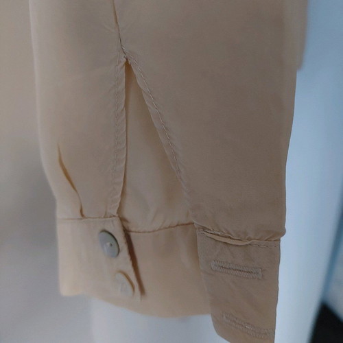 Silk women's shirt size large fitted long sleeve like new