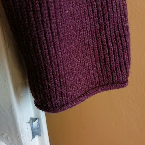 Burgundy shirt new, size L