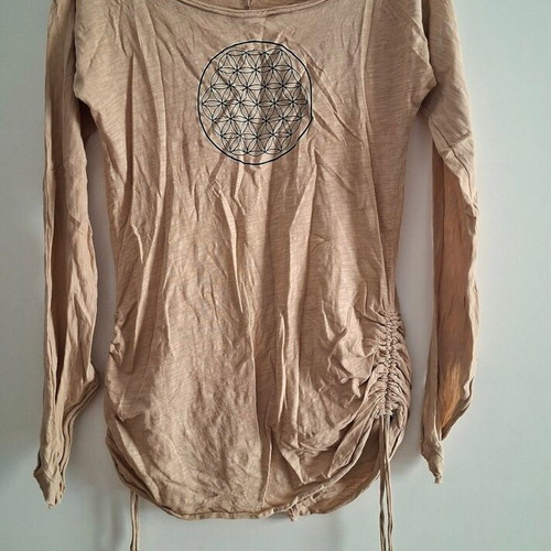 Omnitom Yoga Wear linen blouse, size Small, beige