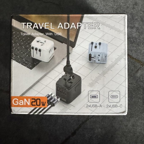 Travel Adapter 20W GaN with USB Type-C and Type-A Ports