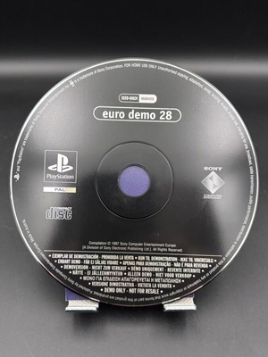 Sony PlayStation 1 Euro Demo 28 Magazine Disc 1997 like new