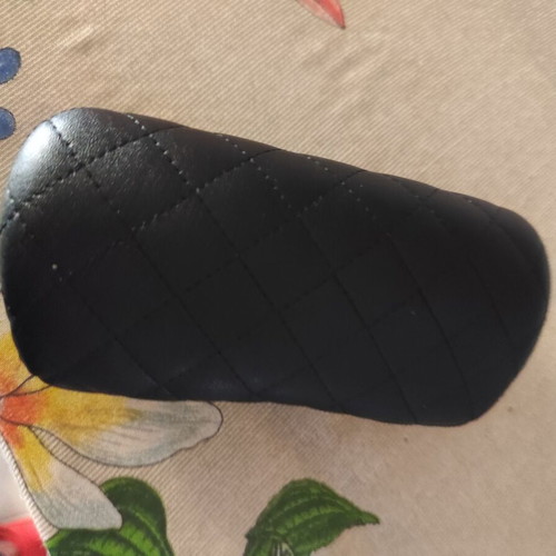 Glasses case like new, black and beige