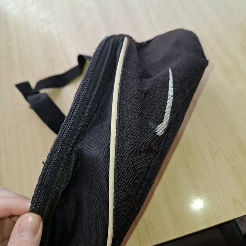 Nike bag used, black banana style