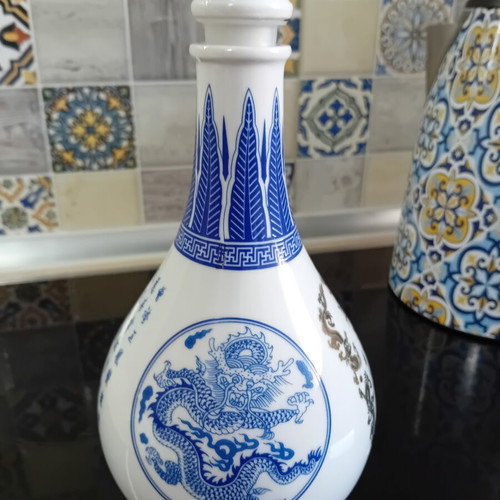 Carafe Chinese style porcelain new