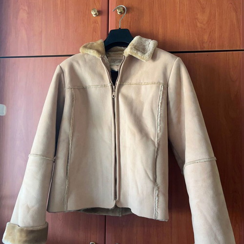 Le Pelle women's beige jacket with fur lining, size Medium, like new