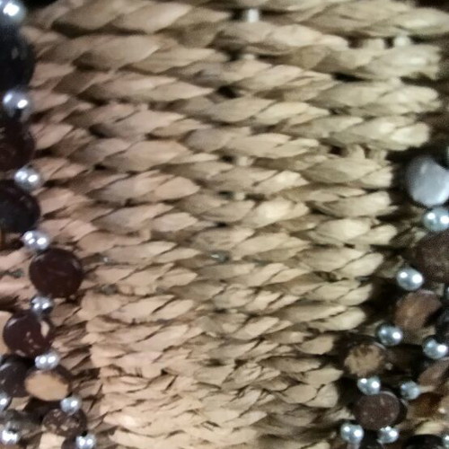 Handmade necklace like new, three strands with beads and wooden pieces Bohemia