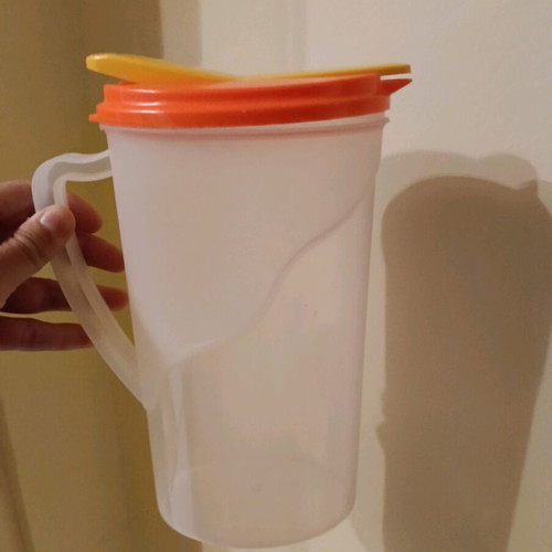 Pitchers like new, set of 2 pieces