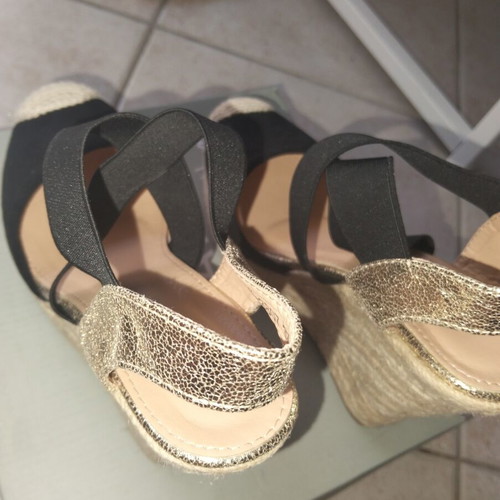 Women's wedge sandals size 37 like new black beige