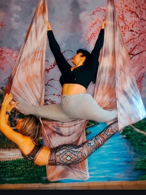 Aerial yoga tie dye hammock used, 5m length