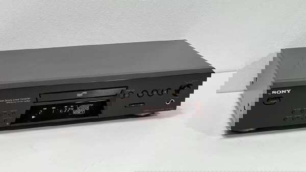 CD PLAYER SONY CDP-XE570