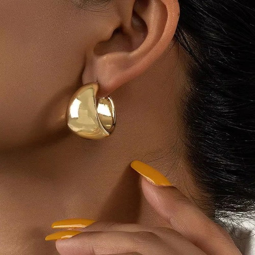 Chunky round gold-colored earrings new, smooth metal open design