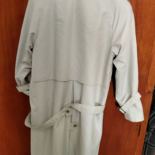 Women's trench coat used light gray, lined, medium size