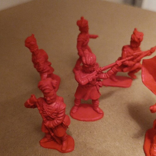 British Soldier Figures used, 9 pcs, Highlanders 1:32 scale