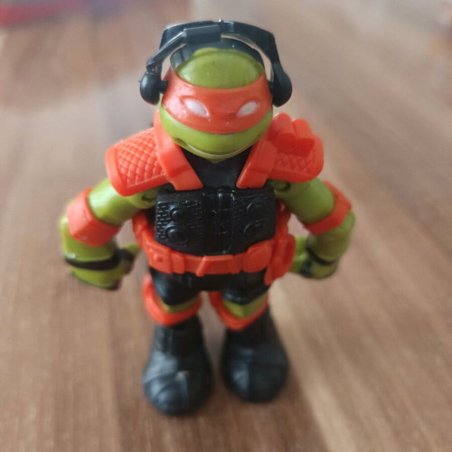 Ninja turtles figures used, height 11 cm