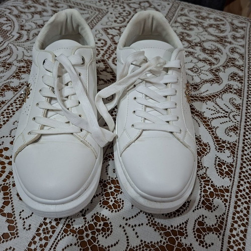 Women's white sneakers with gold bee and rhinestones size 38 like new