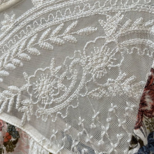 Marks & Spencer spring/autumn tunic size M-L like new with embroidered lace detail