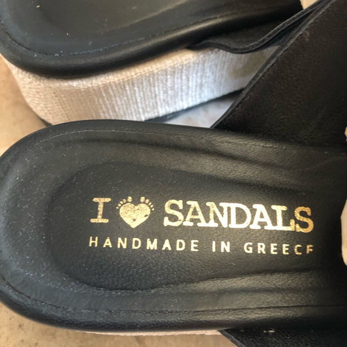 Leather mule size 39 black like new with beige linen
