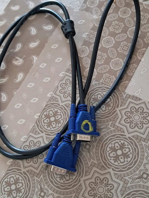 Computer cable used, length 1.45 meters
