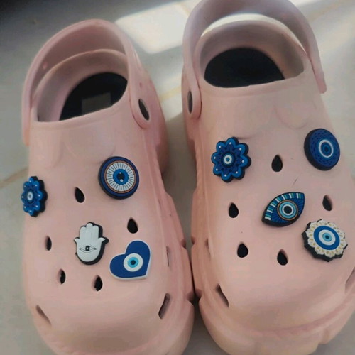 Women's slippers lightly used, size 39