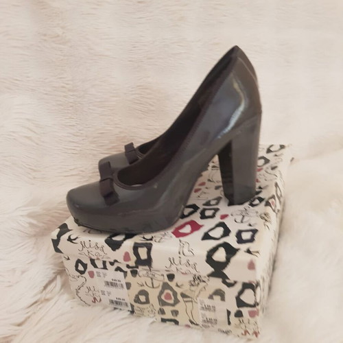 Miss KG By Kurt Geiger Grey Patent Court Shoes Size 38 Like New