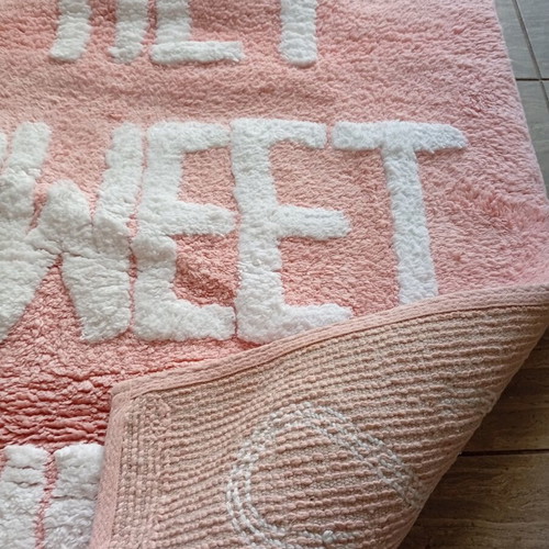 Hey Sweet Cheeks cotton bath mat pink with white letters