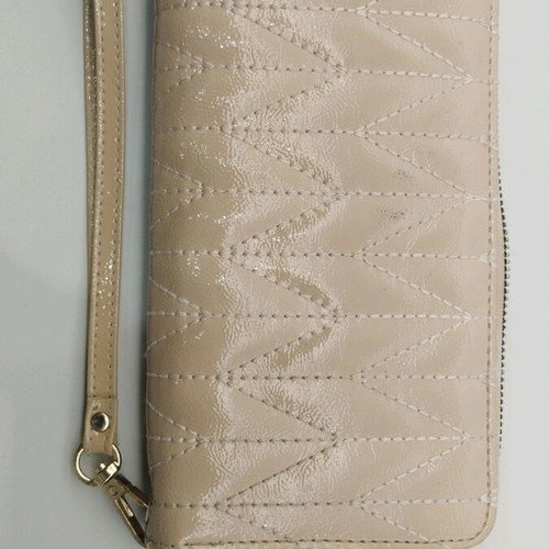 Verde women's wallet like new, beige