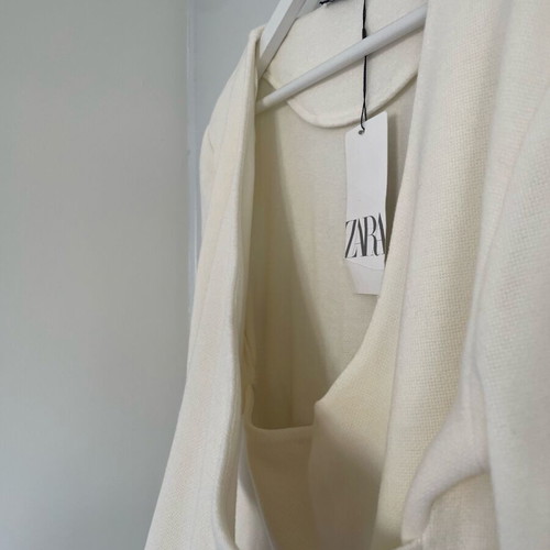 Zara wrap top new, size M, cream color