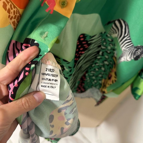 Loose shirt like new, multicolored, one size