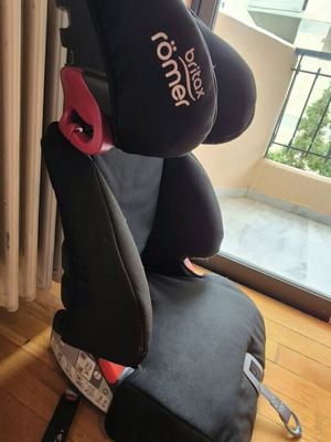 Britax Romer Kidfix car seat 15-36 Kgr like new