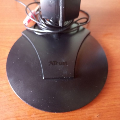 Trust desktop microphone like new