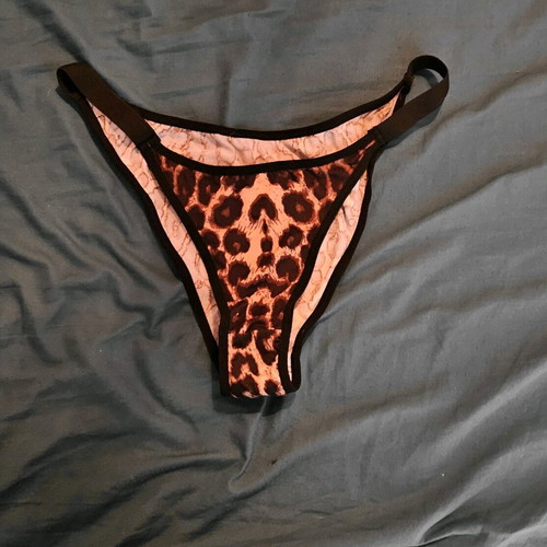 Leopard print lingerie set new with rhinestone details, size L/XL