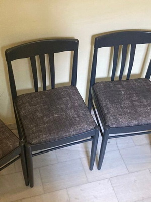 Dining chairs set of 4, like new, mahogany wood, grey color