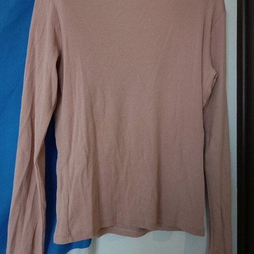 Salmon Rose T-shirt Sinsay size M used