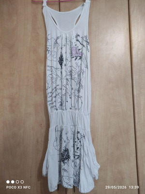 Women's summer dress size Medium like new, white with shiny details
