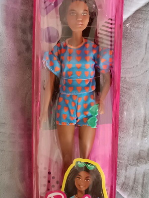 Barbie Fashionistas #172 new