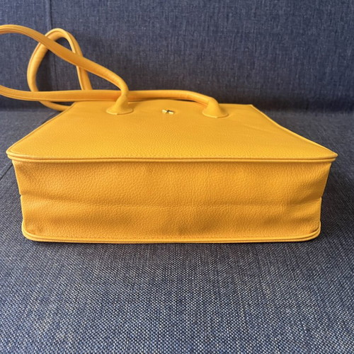 Shoulder bag yellow, like new, synthetic leather
