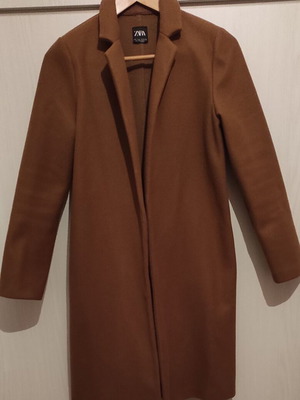 Zara coat used, brown, size Small
