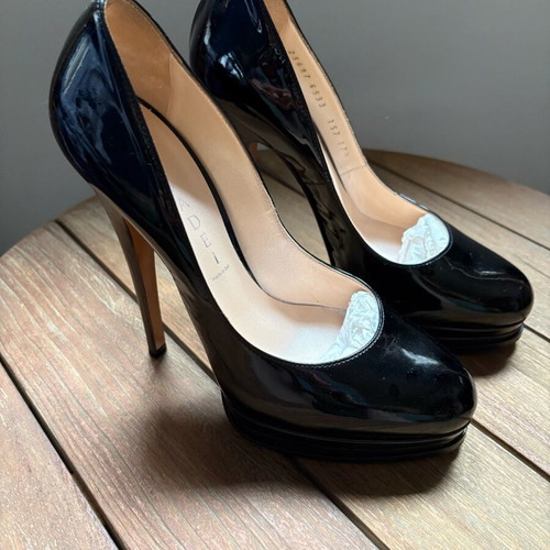 Casadei patent leather pumps like new, black, size 37.5