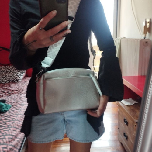 Shoulder and crossbody bag like new, silver, adjustable strap