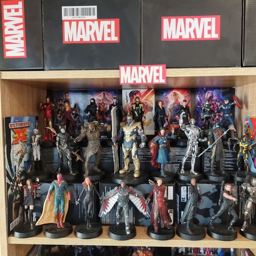 Marvel movie collection new, complete with 80 figures