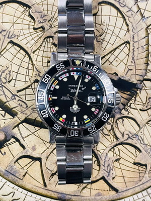 Immersion Diver watch like new with ETA quartz movement and screw-down crown