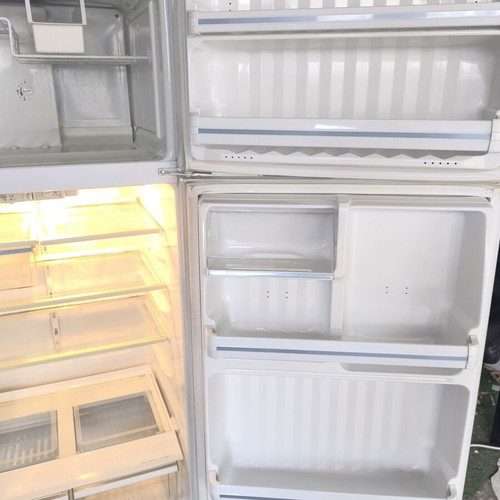 General Electric NoFrost refrigerator used, full working order