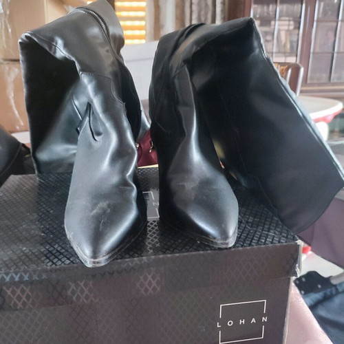 Cowboy boot black, like new, size 39