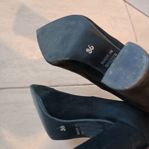 Focus suede black pumps used, size 36, 10cm heels