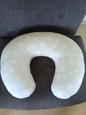 Lorelli Nursing Pillow used, light blue with white stars